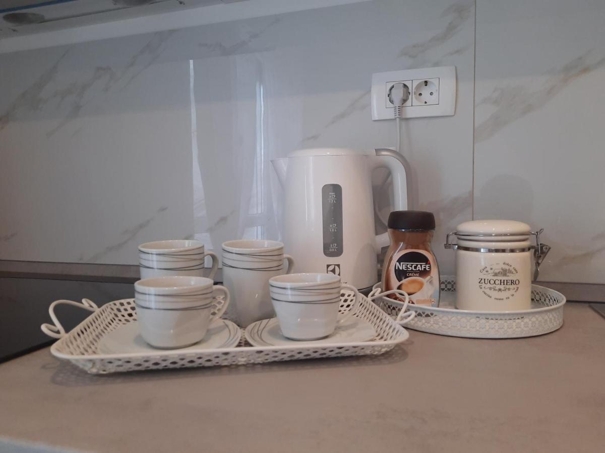 Apartman Laura M Vodice Bagian luar foto